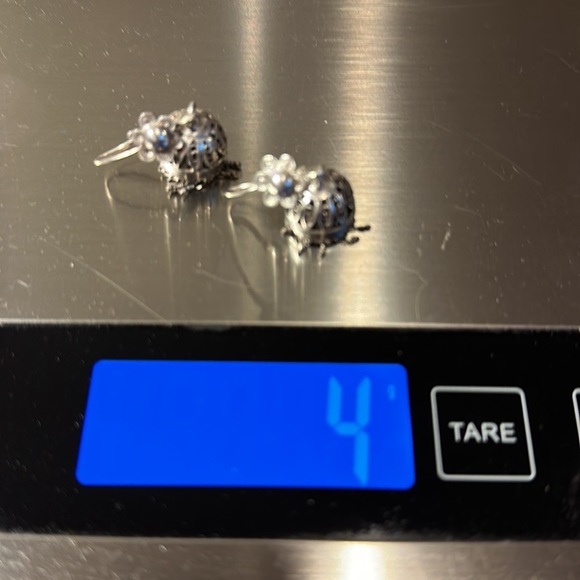 Darling sterling silver 1.5” vintage chandelier earrings w flower design. - Picture 9 of 9